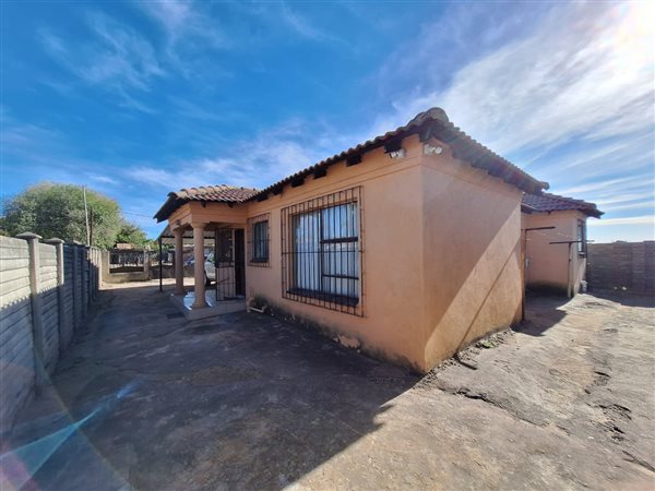 2 Bedroom House 2 Bedroom House
