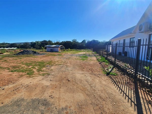 2328 m² Land available in Oudtshoorn
