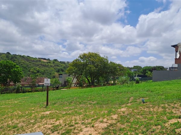 720 m² Land