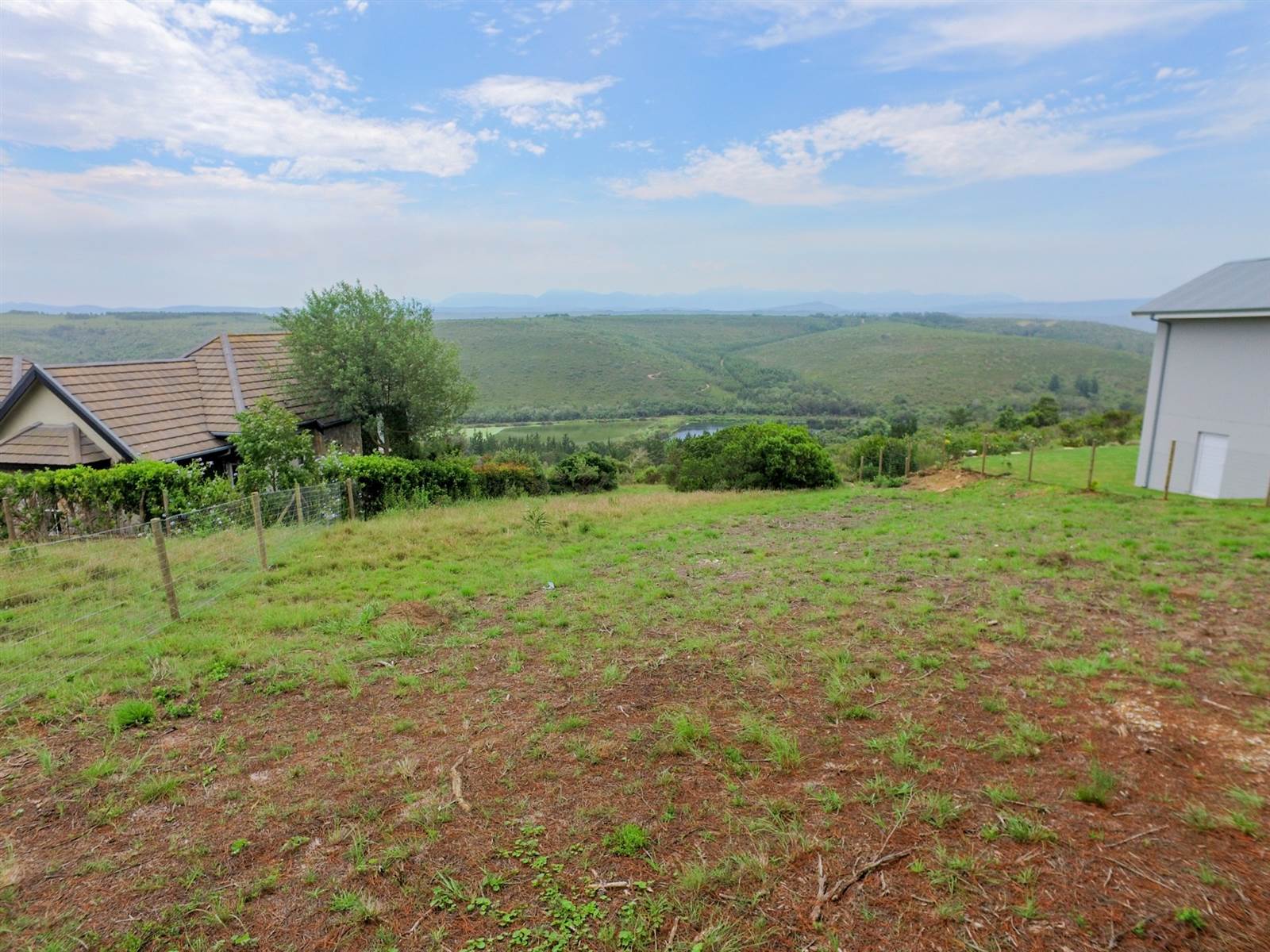 854 m² Land available in Baron View photo number 2