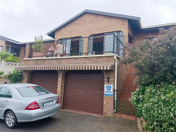 4 Bed Townhouse in Athlone Park
