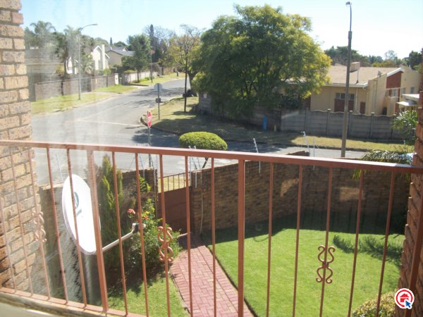 3 Bedroom Duplex 3 Bedroom Duplex