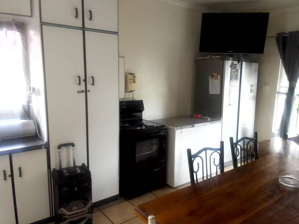 4 Bed House in Kroonstad photo number 26