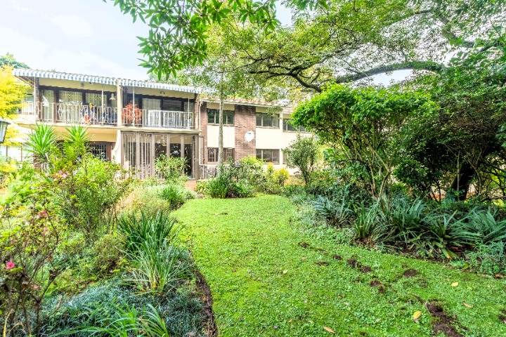 3 Bed Townhouse in Kloof photo number 1