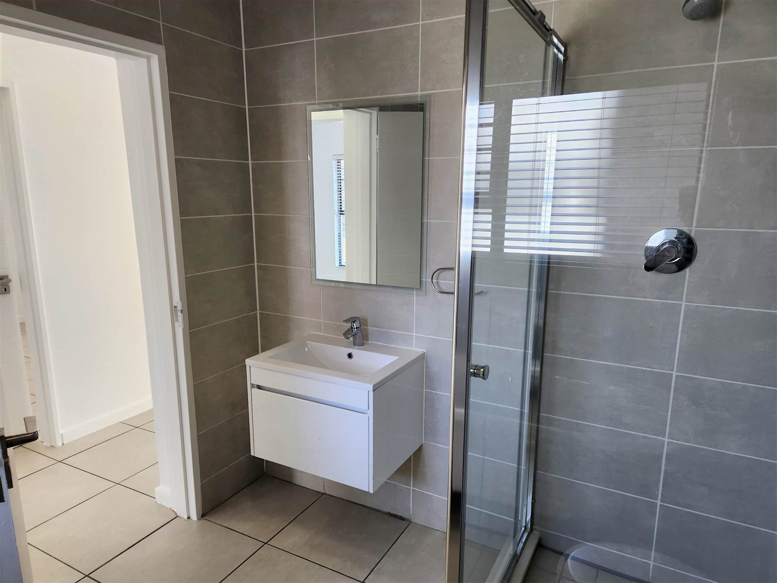 3 Bed Apartment in Modderfontein photo number 10