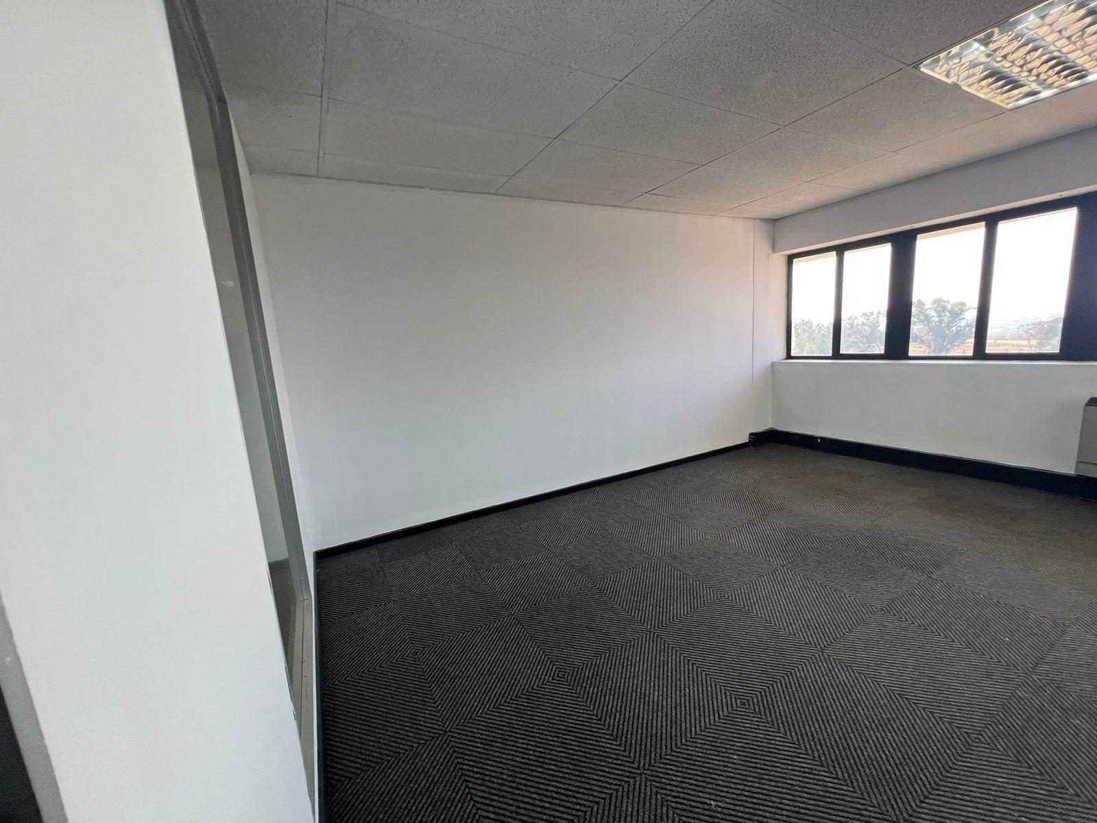 24  m² Commercial space in Rivonia photo number 13
