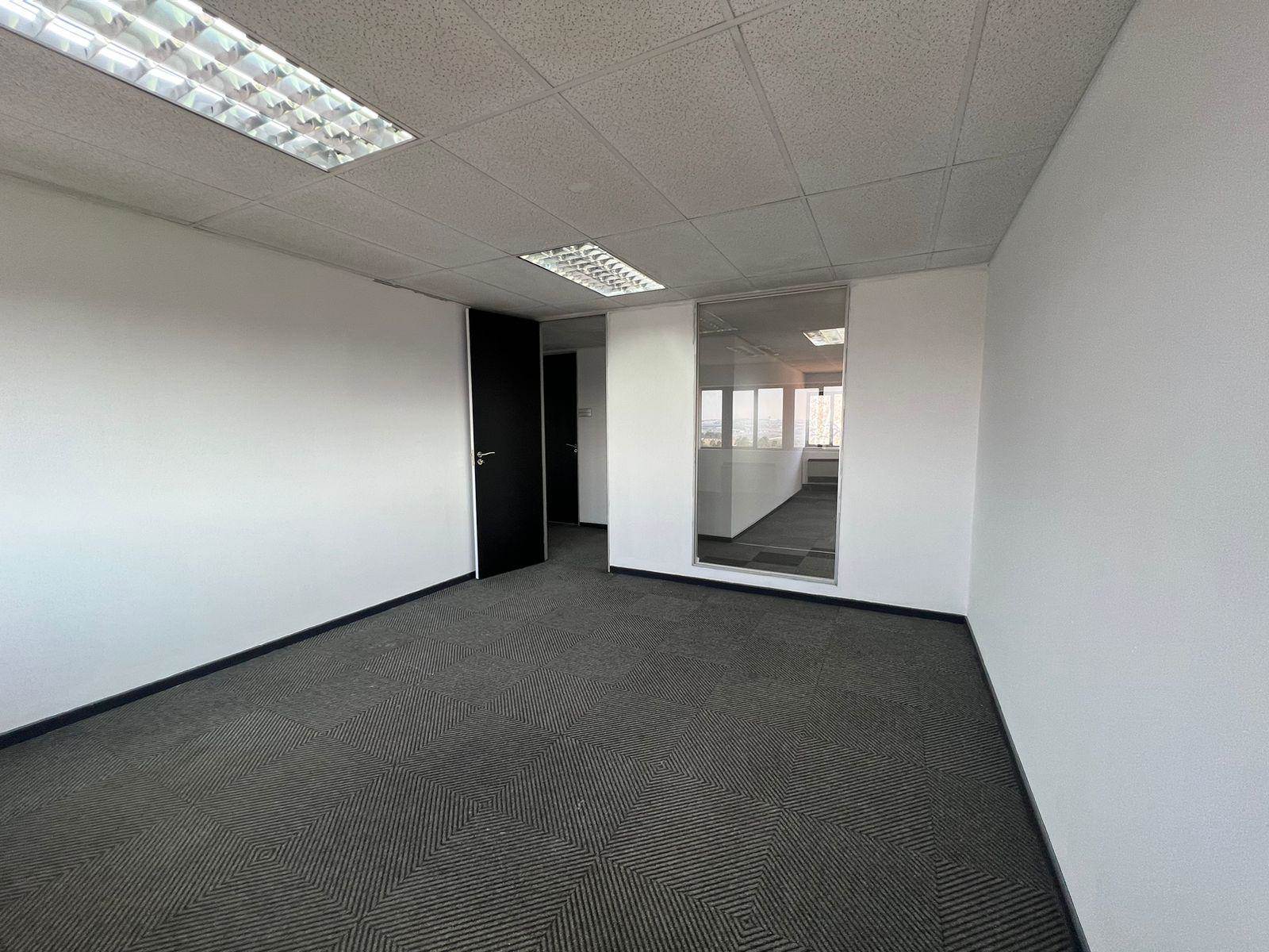 24  m² Commercial space in Rivonia photo number 21