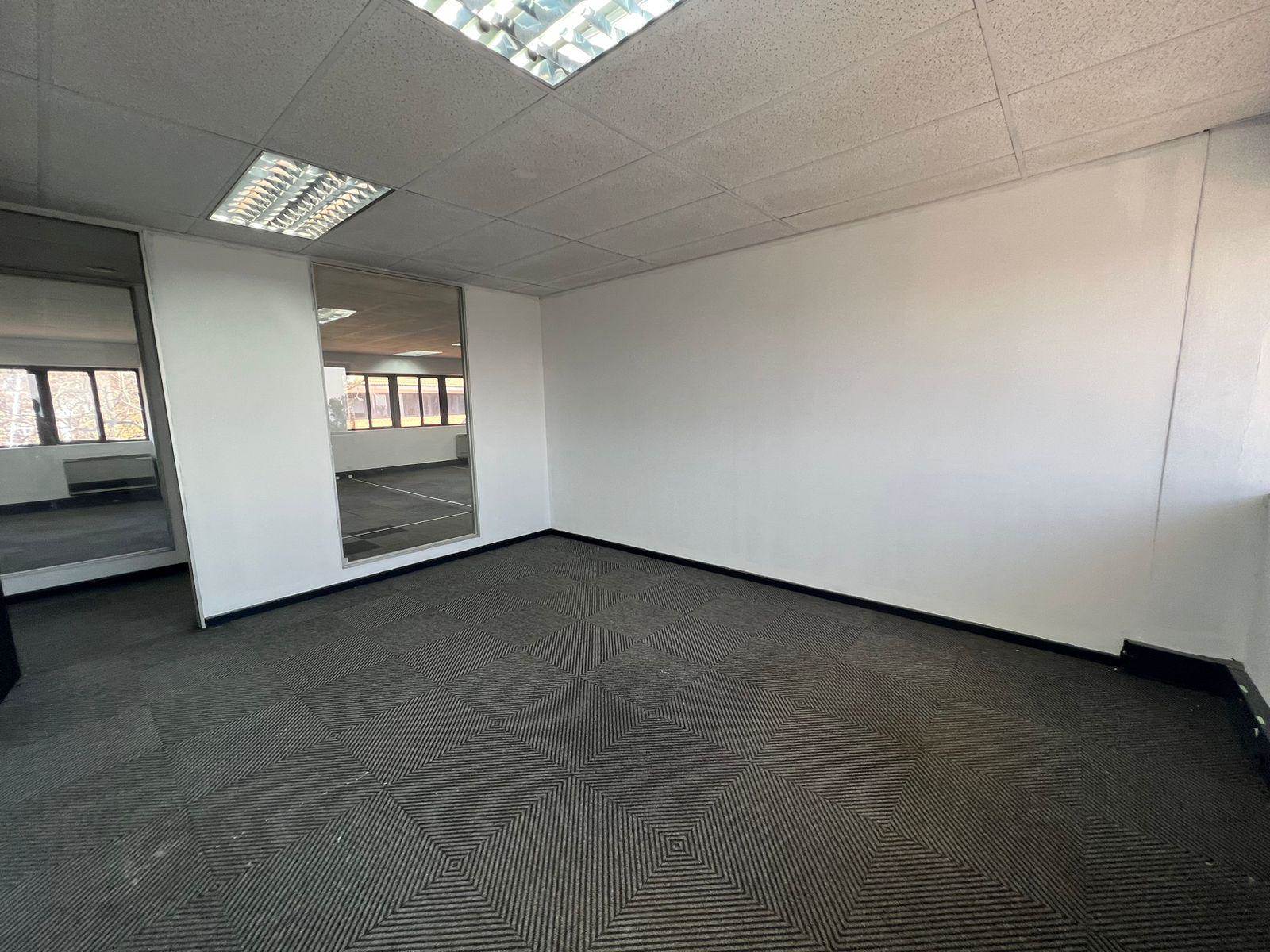 24  m² Commercial space in Rivonia photo number 15