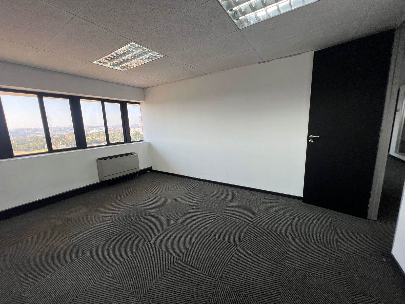 24  m² Commercial space in Rivonia photo number 25
