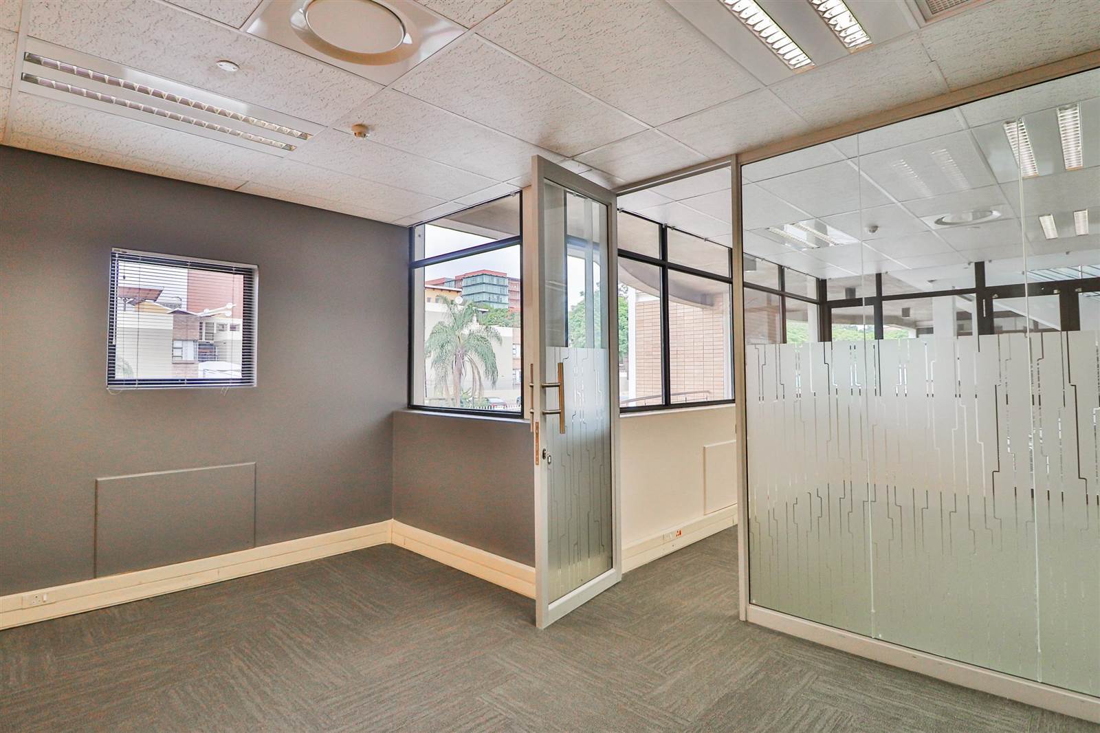 1915  m² Commercial space in Nelspruit photo number 29