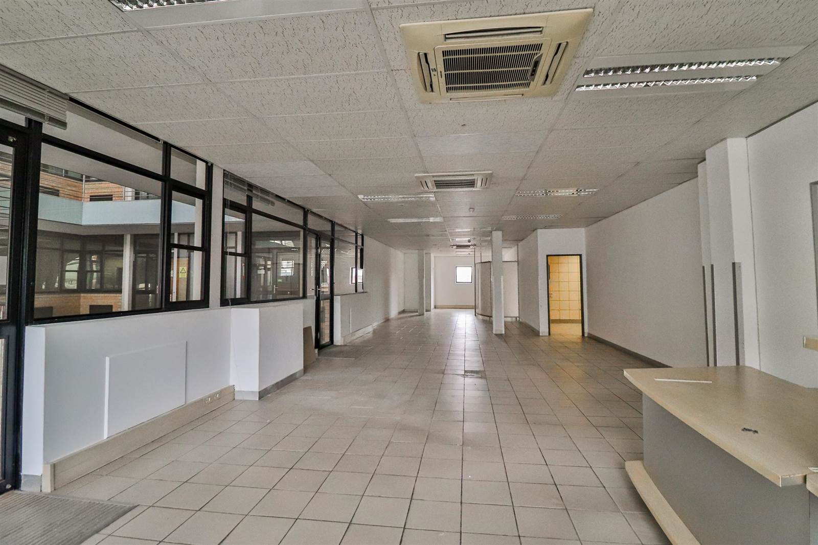 1915  m² Commercial space in Nelspruit photo number 18
