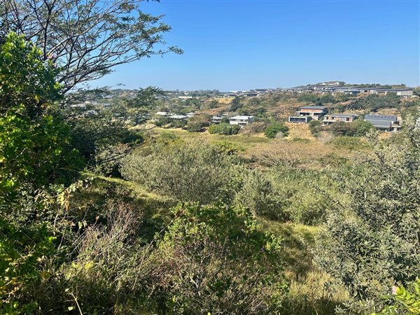 1 525 m² Land