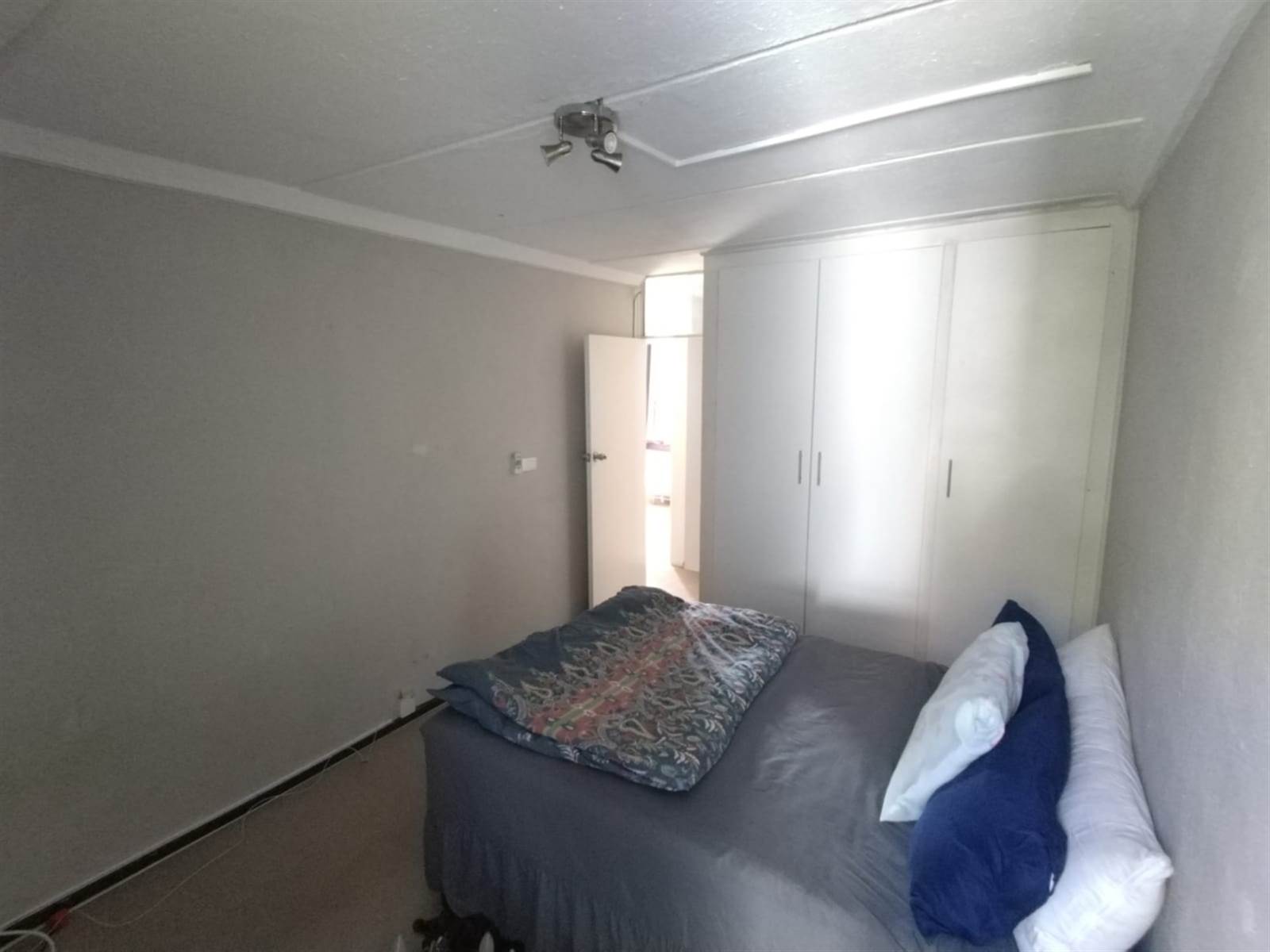 2 Bed Townhouse in Umgeni Park photo number 9