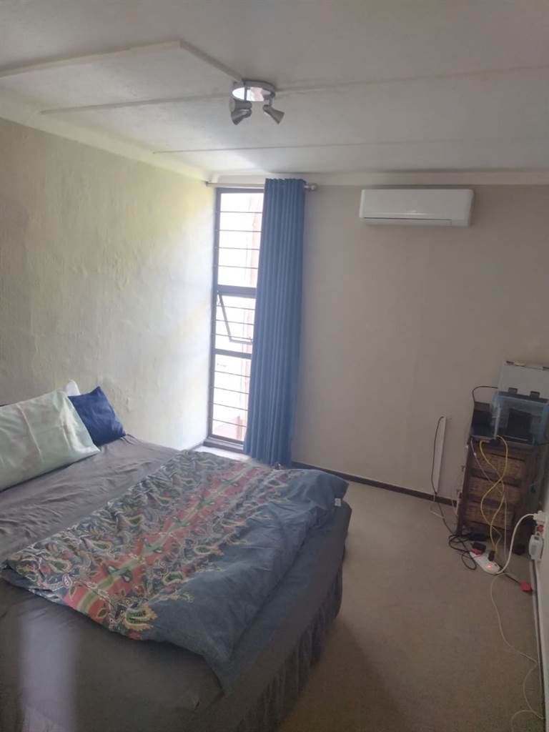 2 Bed Townhouse in Umgeni Park photo number 11