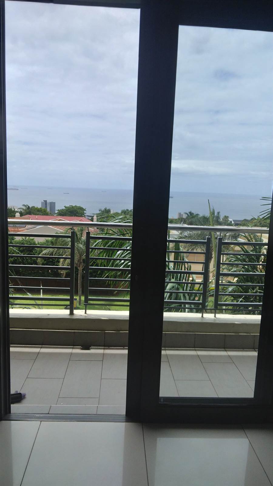 3 Bed Apartment in Umhlanga Rocks photo number 9