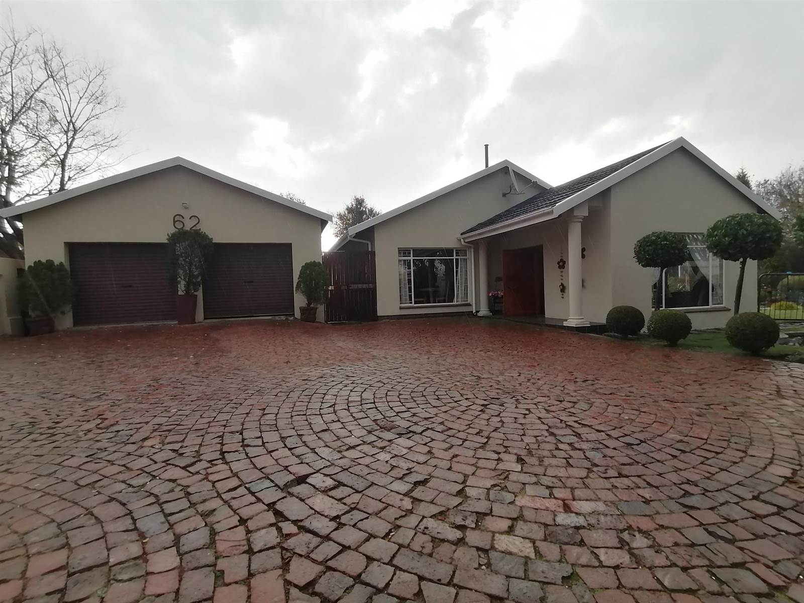 4 Bed House in Ermelo photo number 2