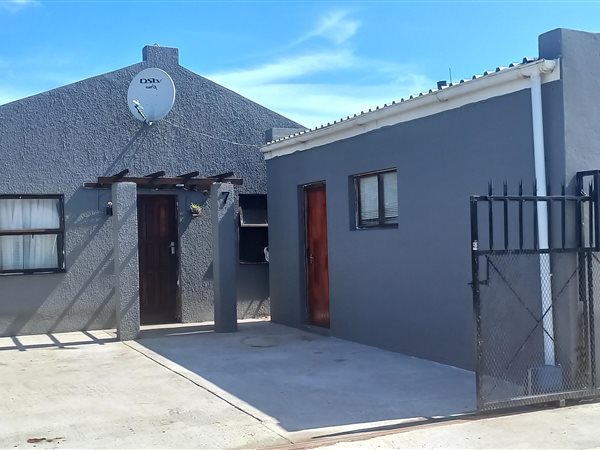 4 Bed House in Levalia