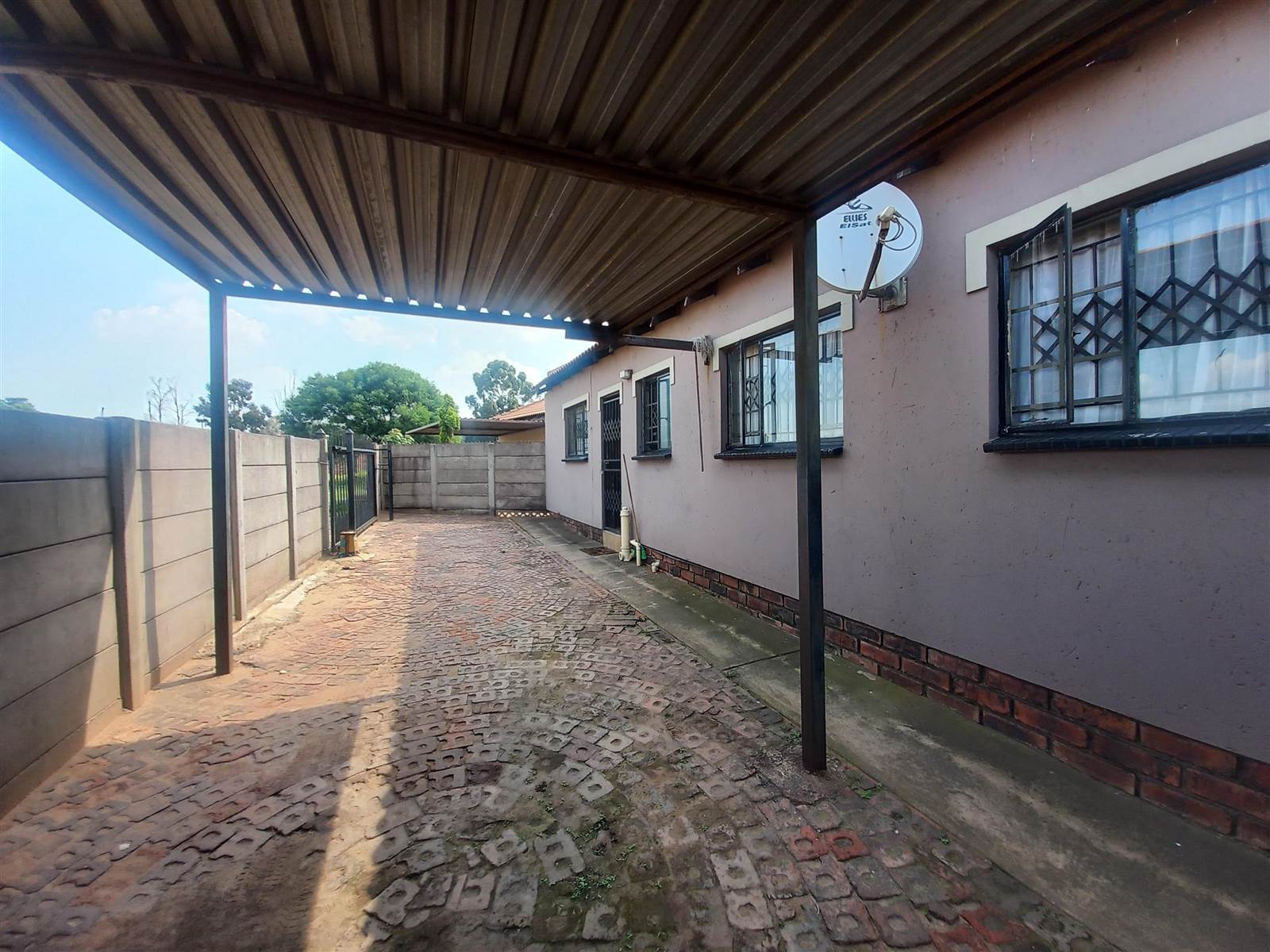 2 Bed House in Duvha Park photo number 10