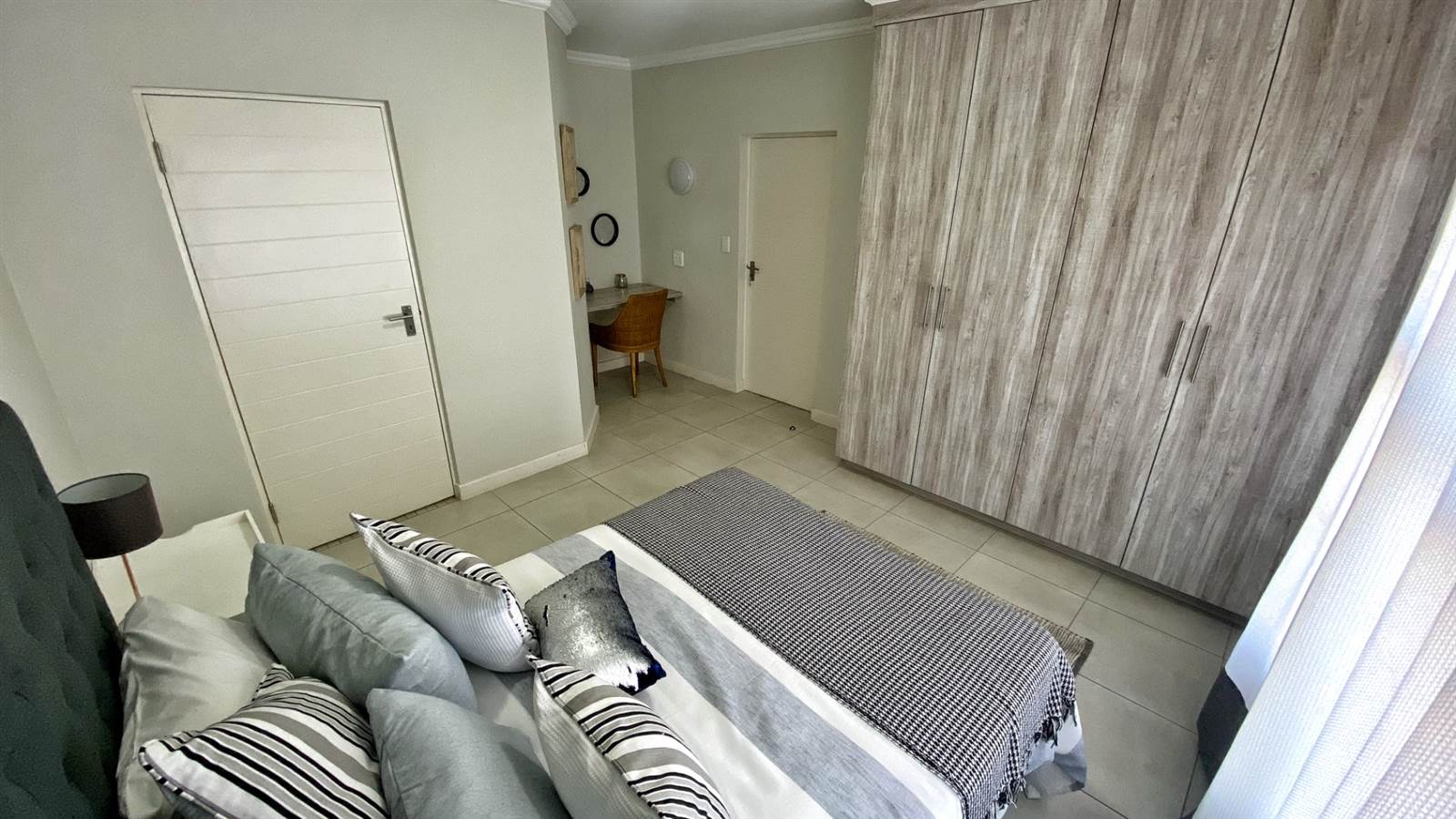 3 Bed Apartment in Wilgeheuwel photo number 5