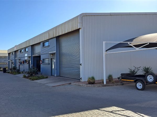 170  m² Industrial space