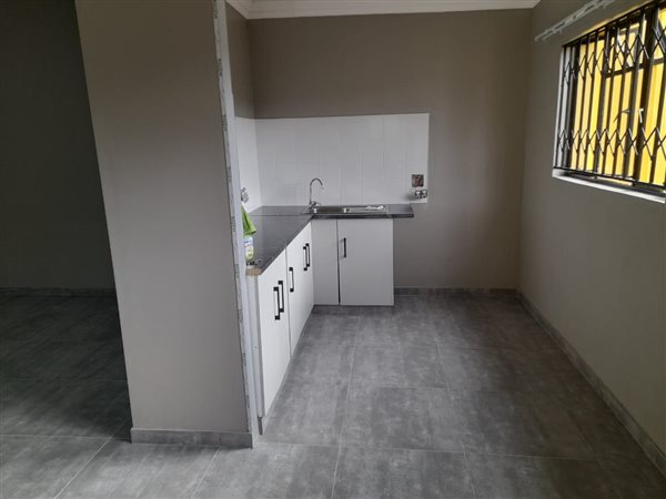 1 Bed Flat