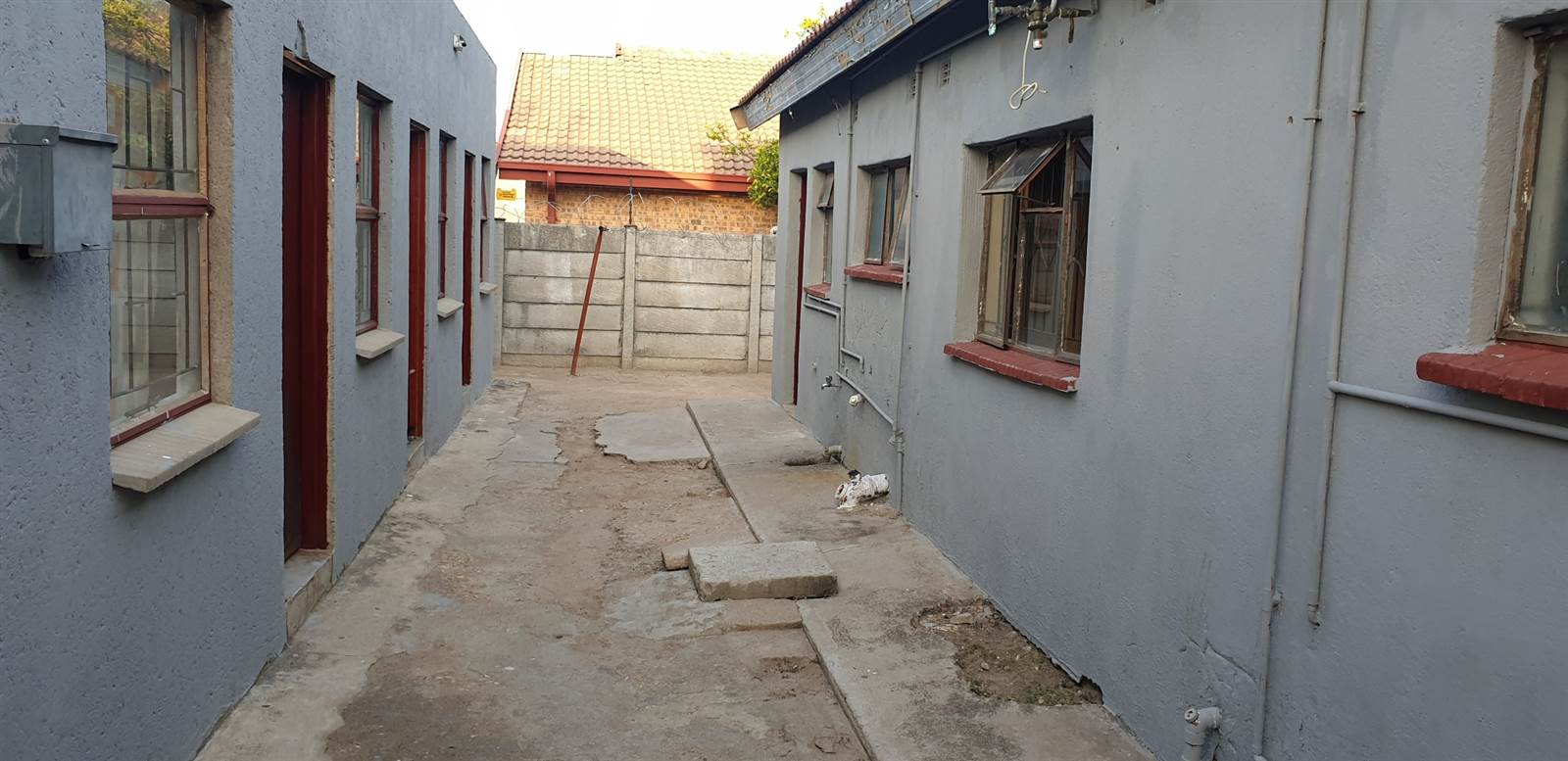 12 Bed House in Seshego photo number 15