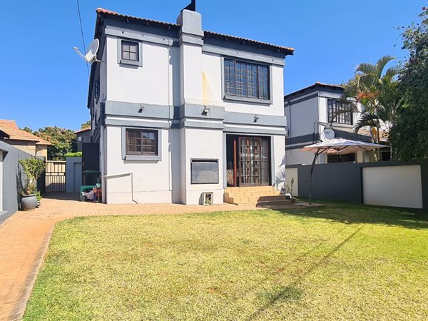 3 Bedroom House 3 Bedroom House