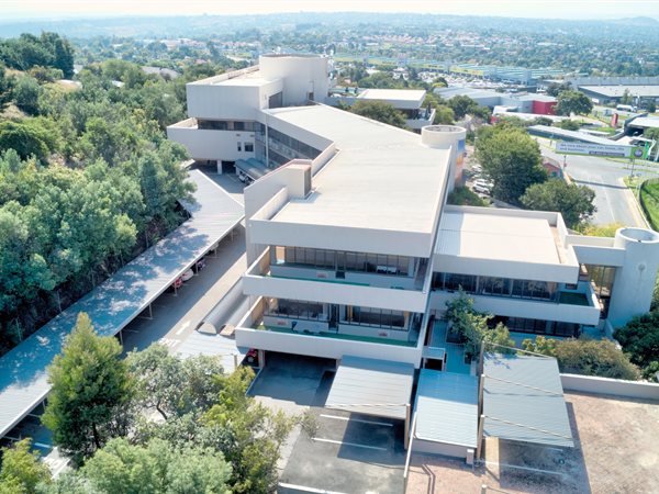 1592  m² Commercial space in Constantia Kloof
