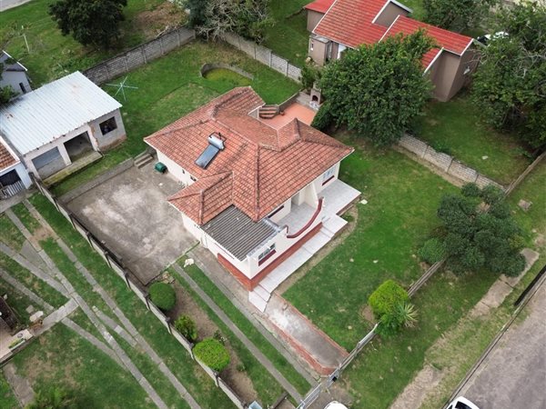 4 Bedroom House 4 Bedroom House