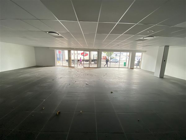 530 m² Retail Space 530 m² Retail Space