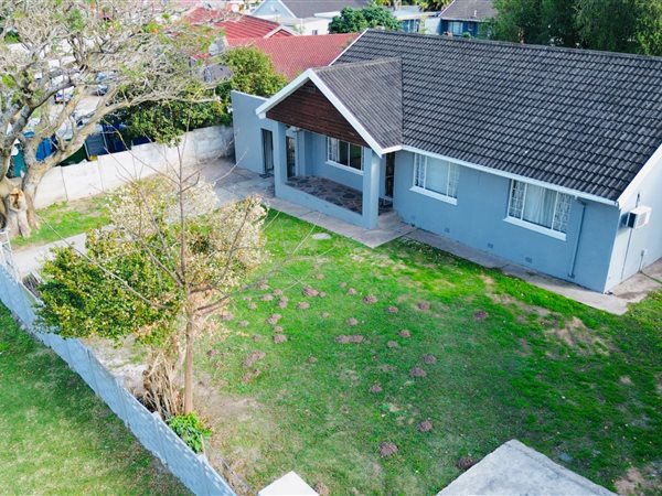 3 Bedroom House 3 Bedroom House