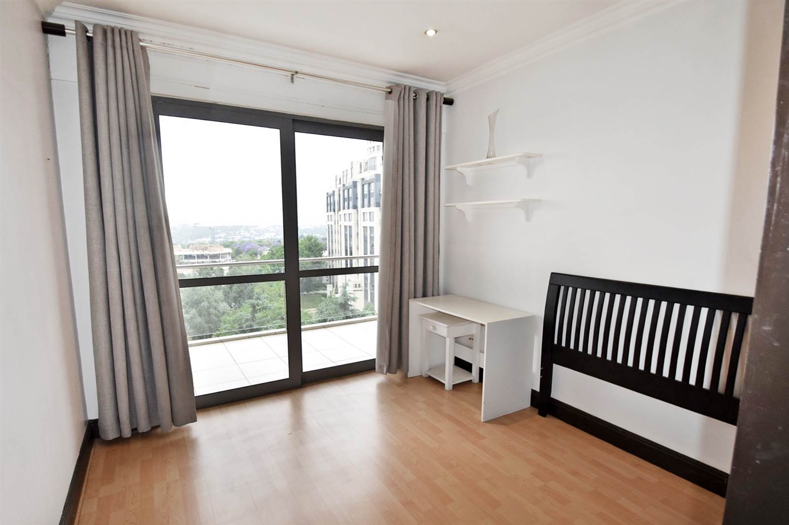 3 Bed Apartment in Morningside photo number 20