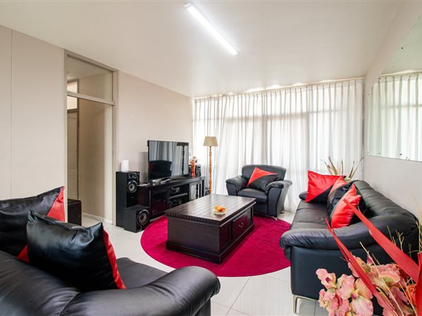 3 Bed Apartment