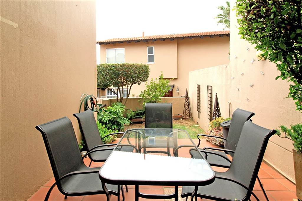 3 Bed Townhouse in Sunnyrock photo number 4