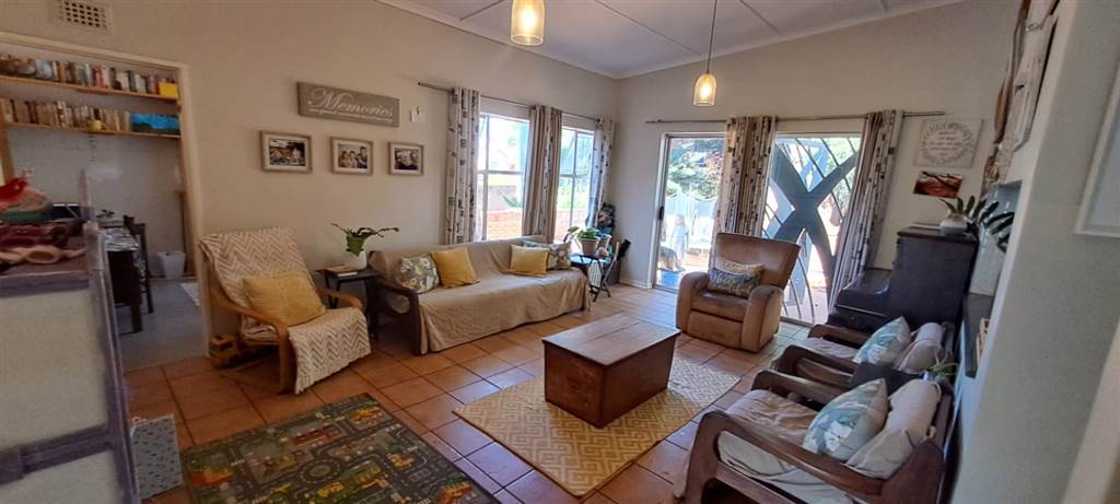 5 Bed House in Louis Trichardt photo number 5