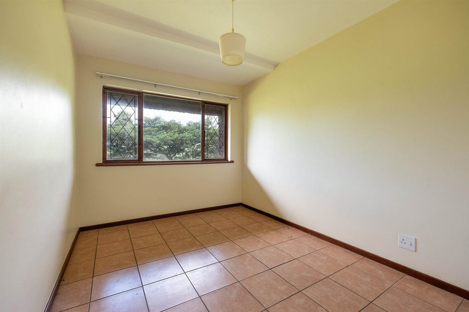 3 Bed Townhouse in Kloof photo number 19
