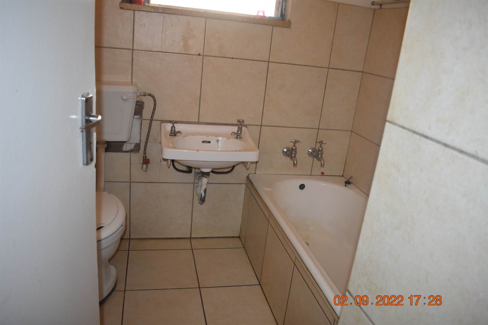 2 Bed Apartment in Driehoek photo number 21