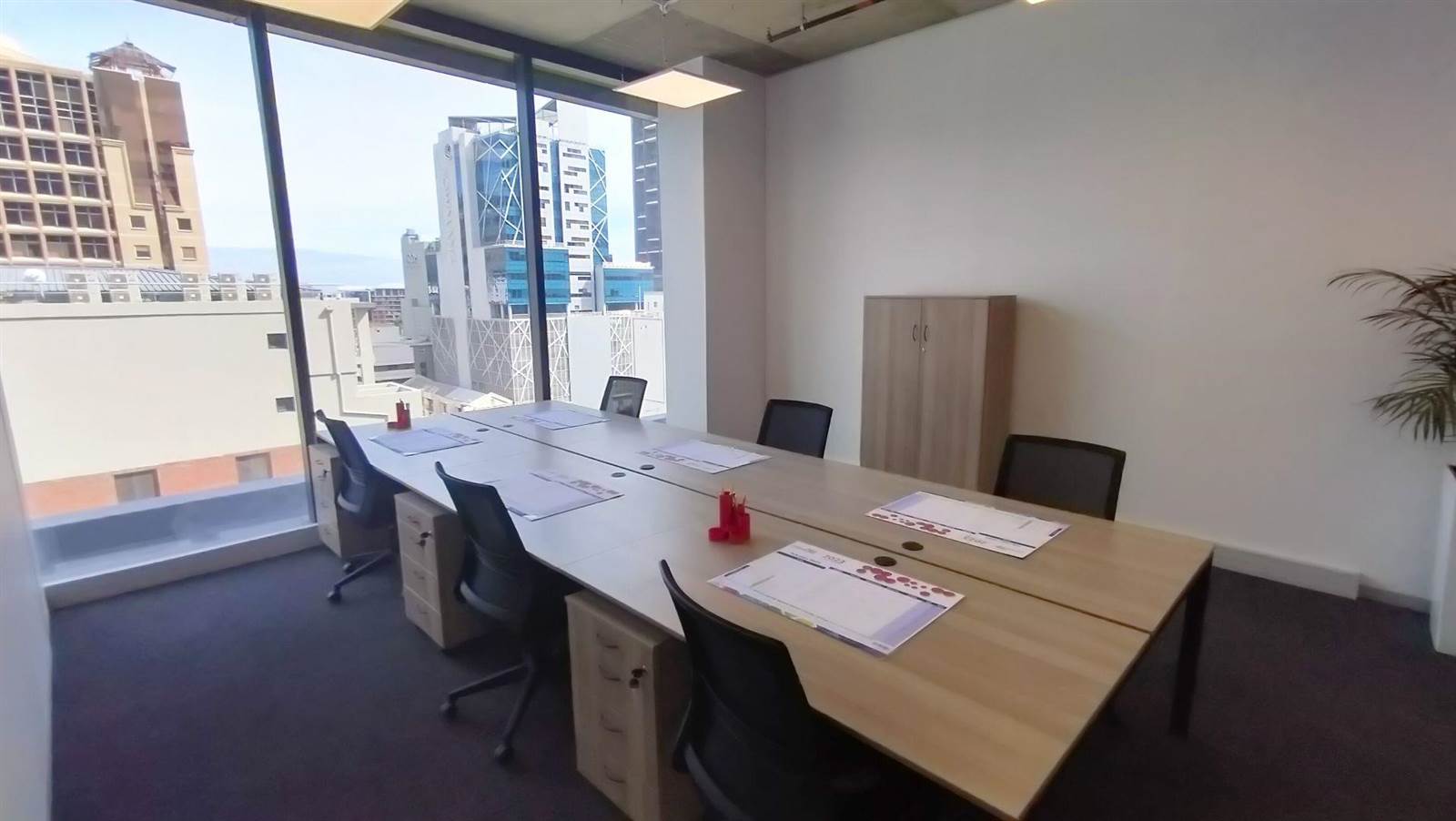 700  m² Office Space in Cape Town City Centre photo number 4