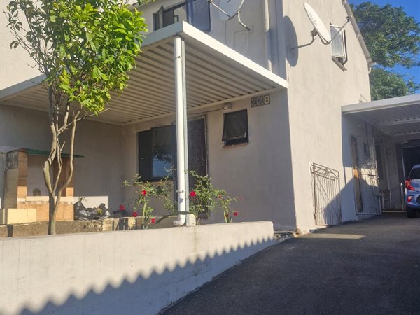 2 Bedroom House 2 Bedroom House