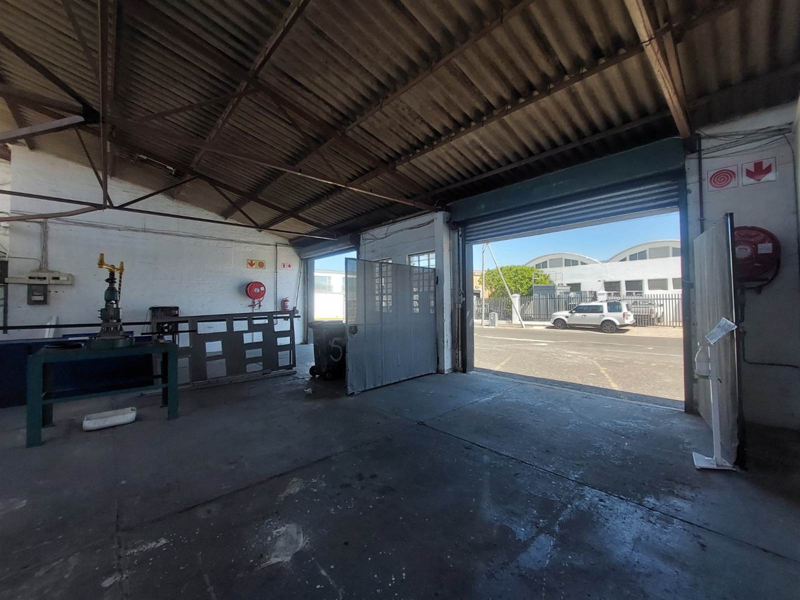432  m² Commercial space in Paarden Eiland photo number 26