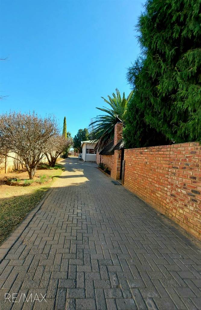 570  m² Commercial space in Lichtenburg photo number 23