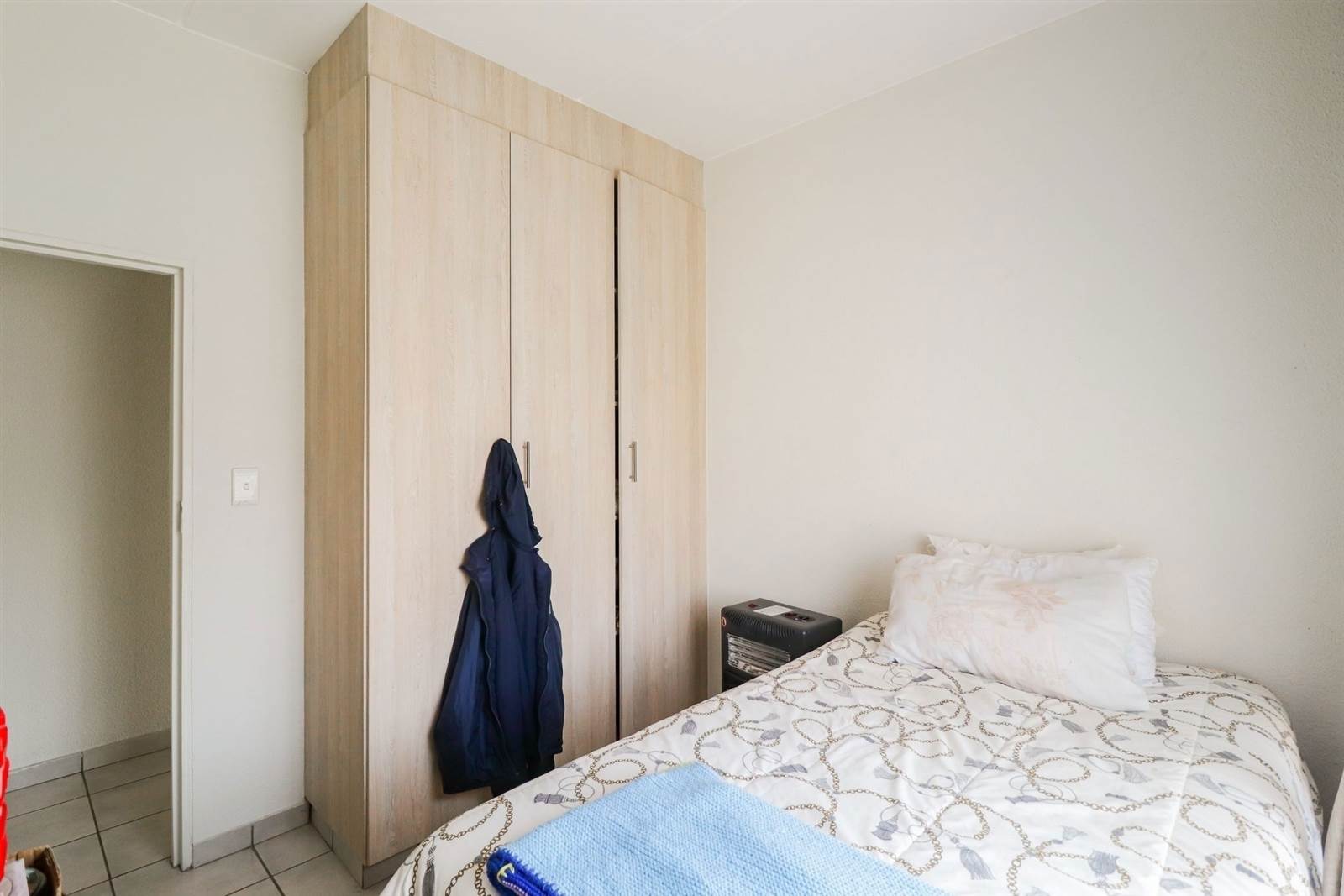 3 Bed Apartment in Alberton photo number 6