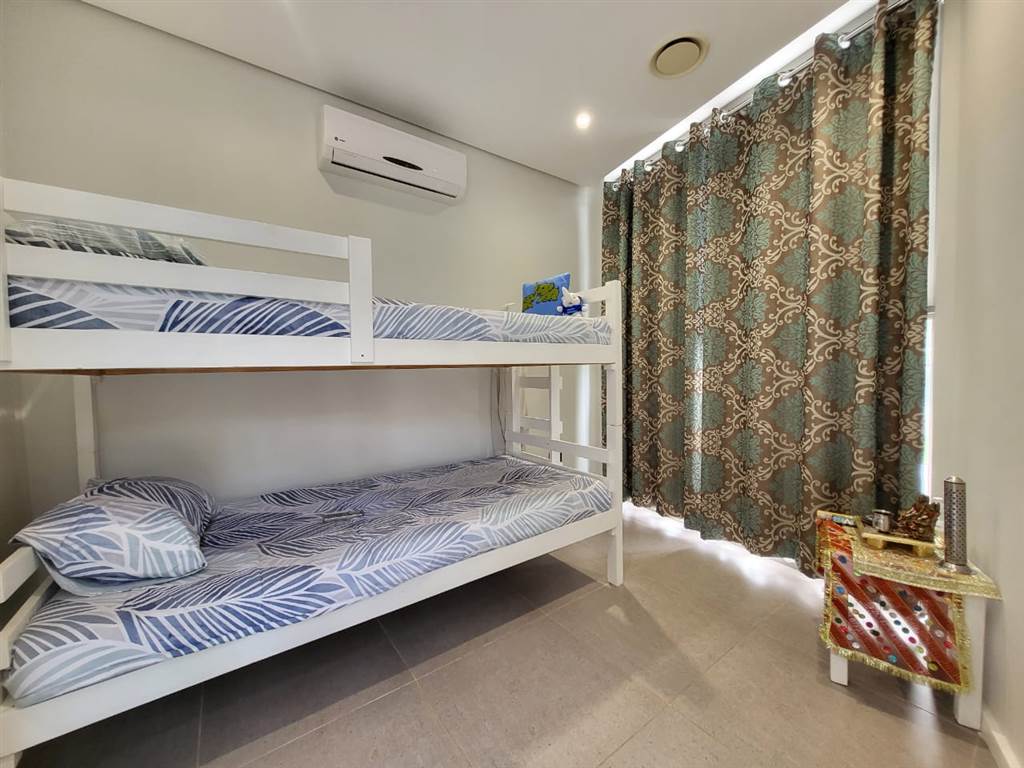 2 Bed Apartment in Sibaya Precinct photo number 8