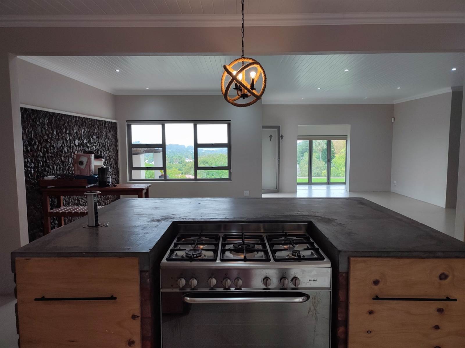 4 Bed House in Swellendam photo number 9