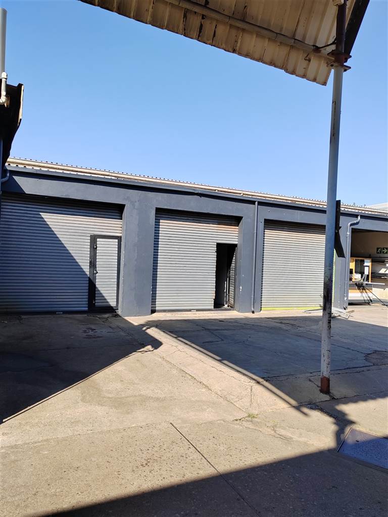 9000  m² Commercial space in Waltloo photo number 18