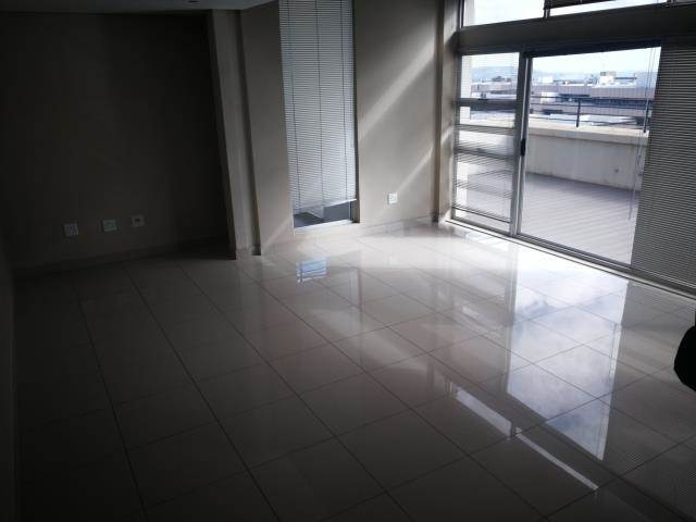 1 Bed Penthouse in Braamfontein photo number 9