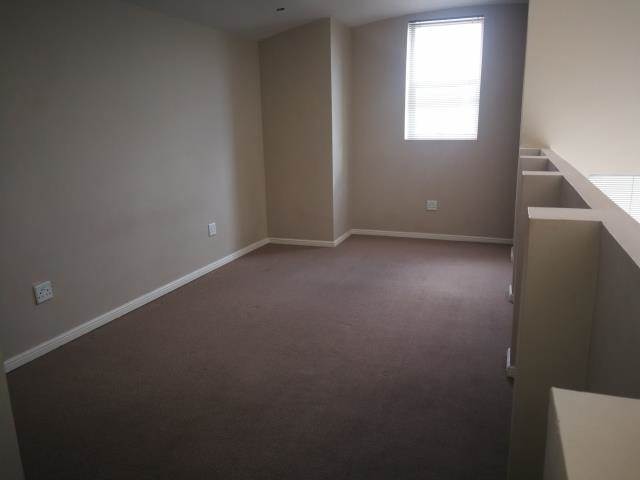 1 Bed Penthouse in Braamfontein photo number 2