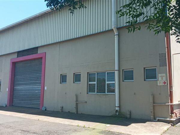 479  m² Industrial space