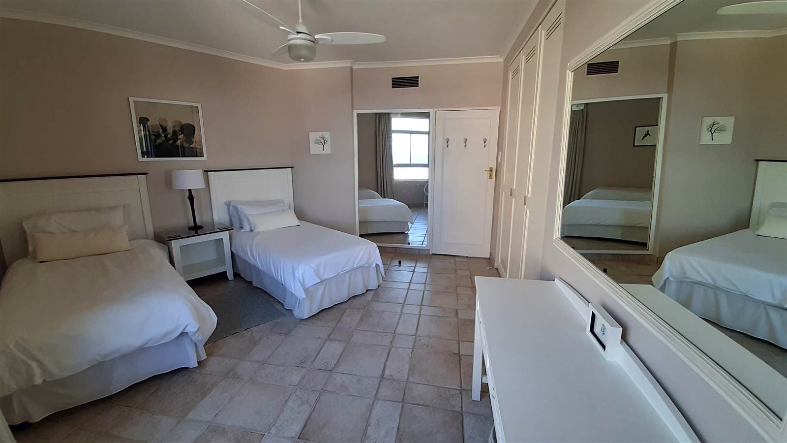 3 Bed Apartment in Umhlanga Rocks photo number 21
