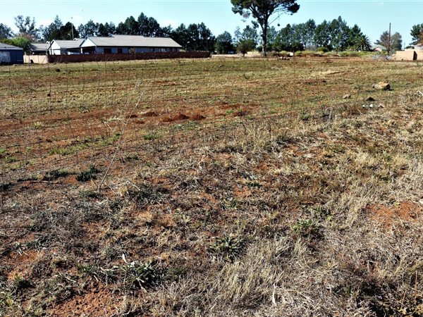1 015 m² Land available in Riversdale